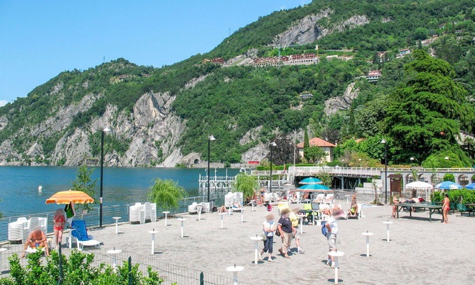 Fiumelatte Apartment | Beautiful apartment for 4 people with WIFI, TV, balcony and parking