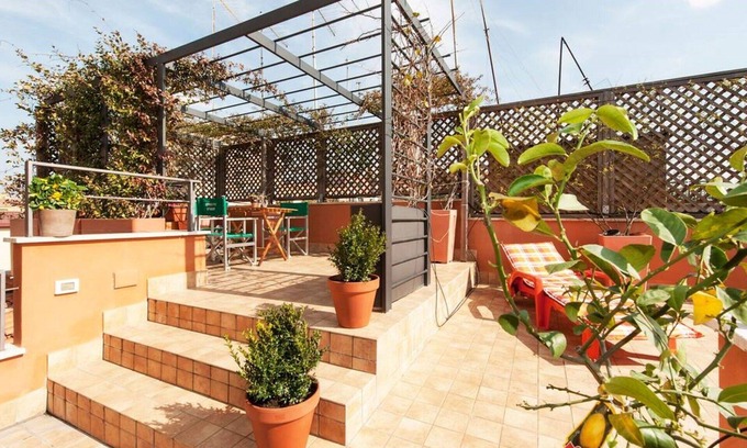 San Lorenzo Apartment | Beautiful apartment for 3 people with WIFI, A/C, TV and terrace