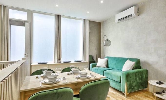 Grenelle Apartment | Beautiful apartment for 4 - Eiffel Tower