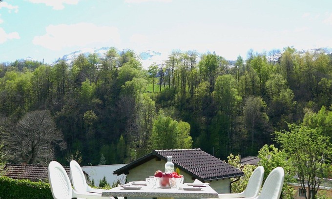Aquila Apartment | Beautiful apartment for 4 people with WIFI, TV, balcony and pets allowed