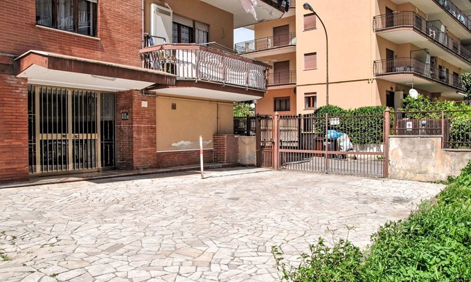 Formia Apartment | Beautiful apartment for 8 people with WIFI, A/C, TV, balcony, pets allowed and parking