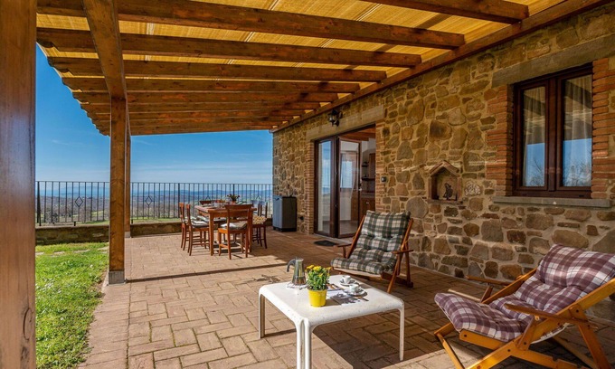 Scansano House | Beautiful apartment in villa with WIFI, terrace, pets allowed, panoramic view and parking