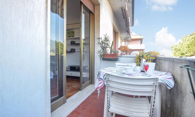 Ex Campo d'Aviazione Apartment | Beautiful apartment in Viareggio