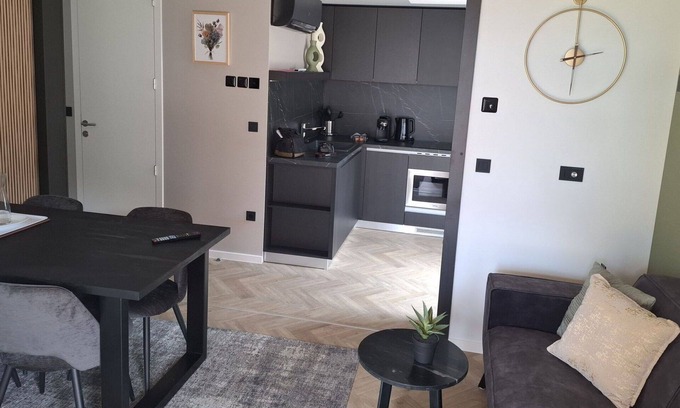 Ossiach House | Beautiful apartment in villa for 4 guests with WIFI, TV and terrace