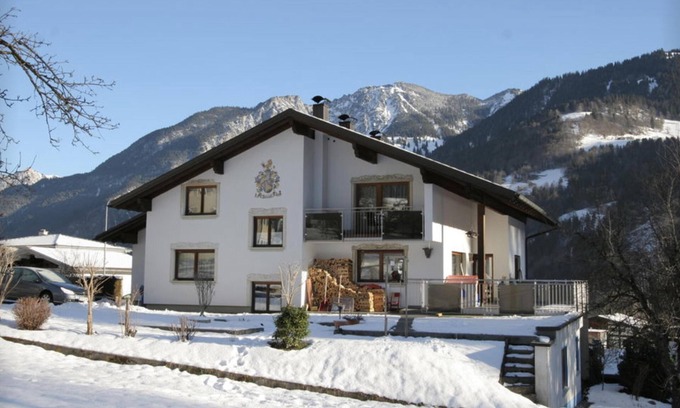 Vandans Apartment | Beautiful apartment in a sunny location