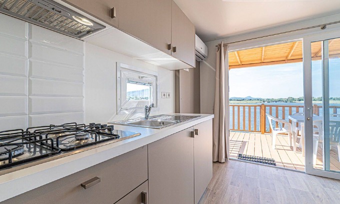 Fertilia House | Beautiful apartment in villa for 6 people with WIFI, pool, A/C, TV and terrace