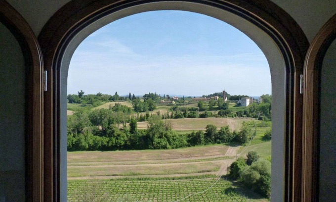 Fucecchio Villa | Beautiful apartment in villa for 4 guests with pool, A/C, WIFI and pets allowed