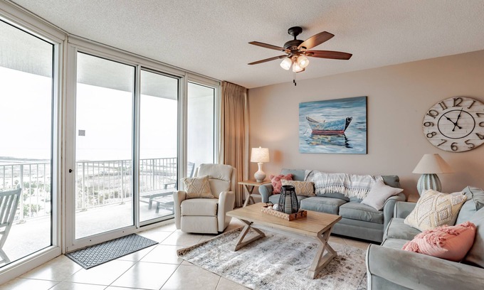 Orange Beach East Condo | Beautiful Beach Condo; STUNNING VIEWS OF Gulf & BAY!