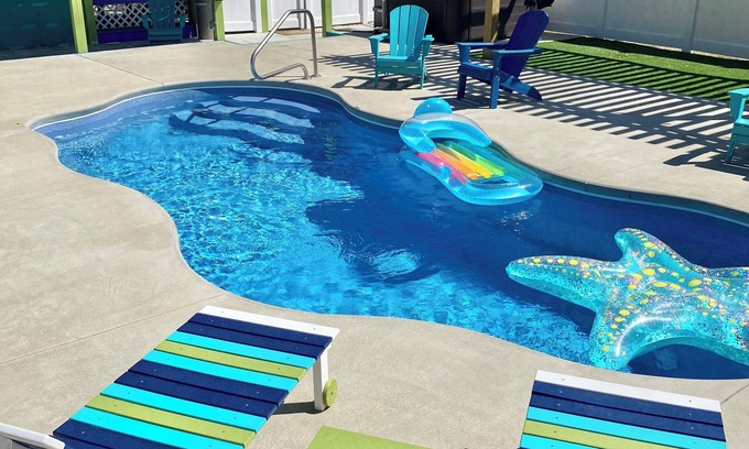 Kitty Hawk House | Beautiful Beach House w Heated Pool, Hot Tub & Stumbling Distance to the Beach!