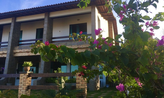 Porto das Dunas House | Beautiful beach house near bech park