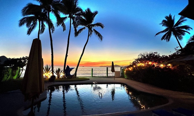 Manzanillo Villa | Beautiful Beach Villa in Manzinillo Colima with 5 king Bedrooms & Seven Bathroom