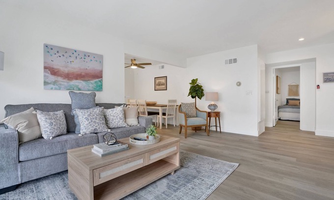 Santa Ana Heights House | Beautiful & Beachy Lower Unit - One House from the Sand