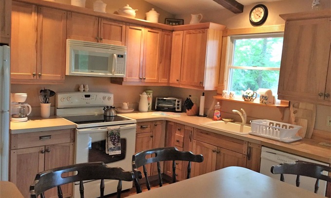 Wallenpaupauk Lake Estates House | Beautiful Beaver Lake Front Getaway