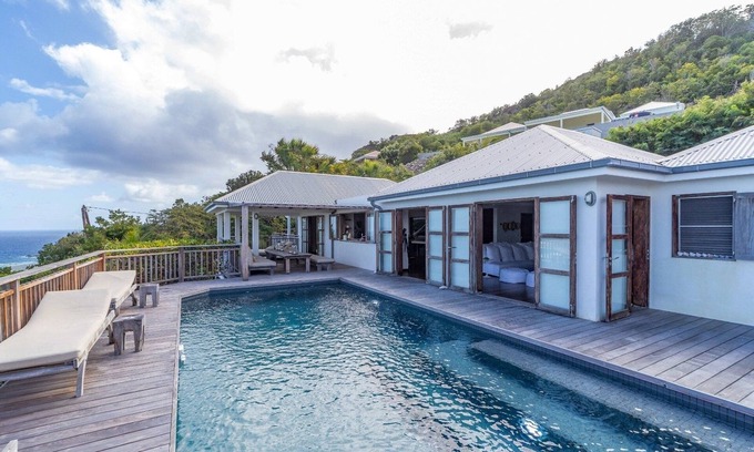 Devet Villa | Beautiful Bibi Luxury villa