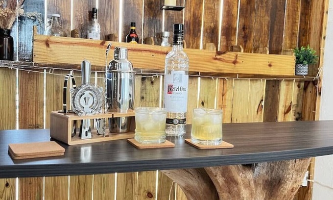 Borinquen Apartment | Beautiful Boho Bungalow - bar, firepit, hammock!