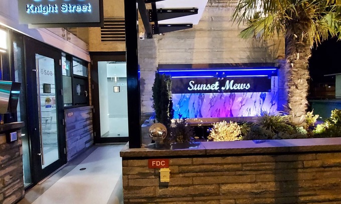 Sunset House | Beautiful Bright 3 Bedroom Townhouse