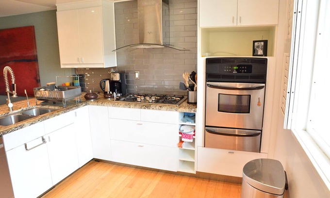 Marina del Rey House | Beautiful, Bright & Secure Townhome in Marina del Rey, CA