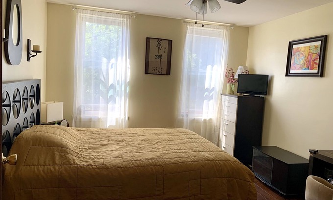 West New York Condo | Beautiful & Bright 2BR- 15 mins from NYC- Times Square