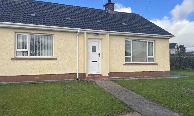 Irvinestown House | Beautiful bungalow recently renovated throughout