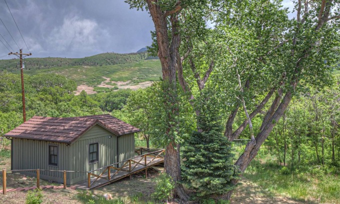 La Veta House | Beautiful Cabin on Curchara River