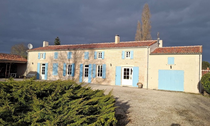Geay House | Beautiful Charentaise house, 40 minutes from La Rochelle, Pets not allowed