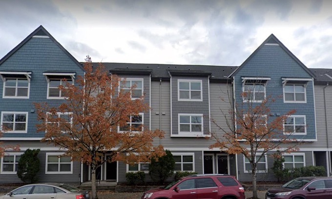 Columbia Way Condo | Beautiful Condo on the Columbia RiverNear Dntown Vanc & Port