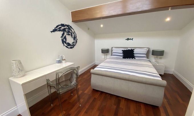 Babbacombe Cottage | Beautiful Contemporary Beach Living