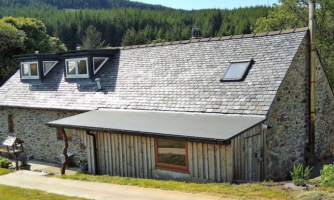 Gigha Cottage | Beautiful cottage well off the beaten track, located in the heart of Kintyre.