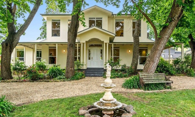 New Norfolk House | Beautiful country home in the Derwent Valley