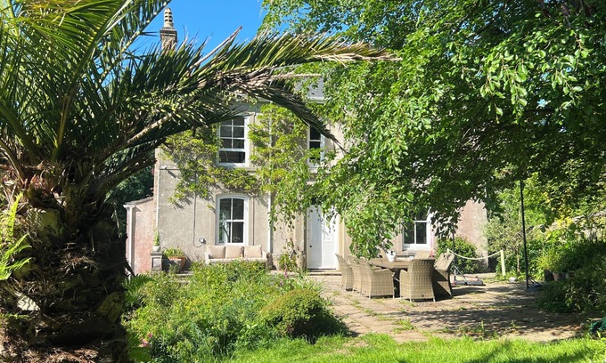 Perranporth House | Beautiful Country House & Garden by the Sea in Perranporth, Cornwall
