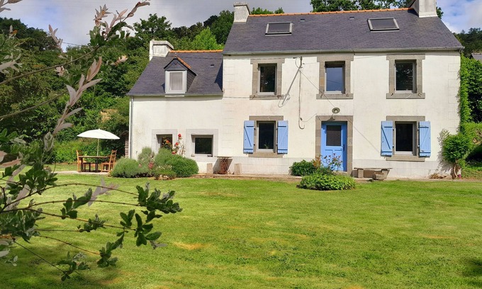 Rosnoen House | Beautiful country house at the entrance to the Crozon peninsula
