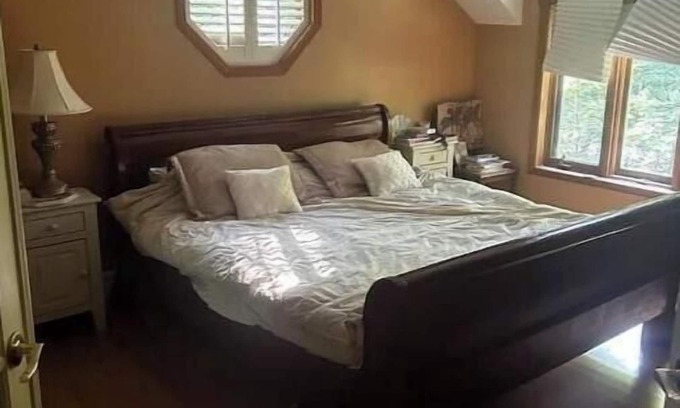 Chelsea House | Beautiful cozy house in Chelsea - w 3 bedrooms nnEnjoy, relax at Champêtre house
