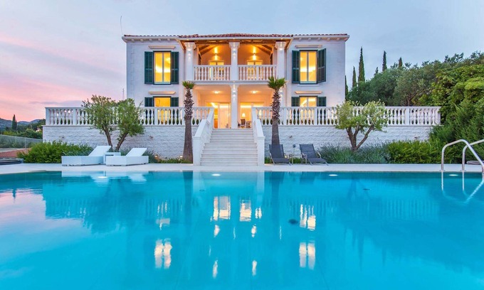 Orasac Villa | Beautiful Dubrovnik Villa | 5 Bedrooms | Villa Gold Dubrovnik | Stylish.