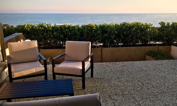 Cabourg Apartment | Beautiful duplex facing the sea, close to the Grand Hotel