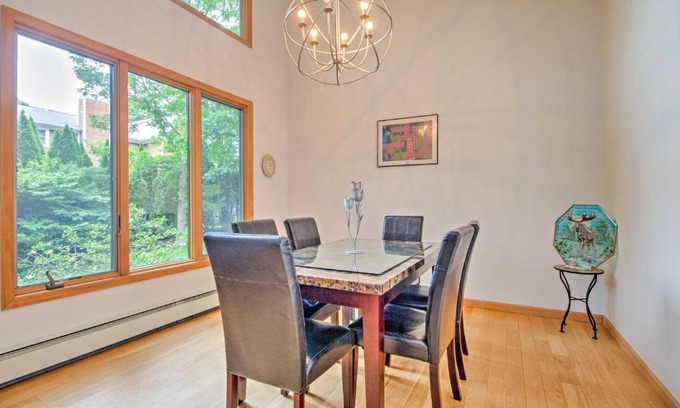 Springs House | Beautiful East Hampton Retreat with Hot Tub and Pool!