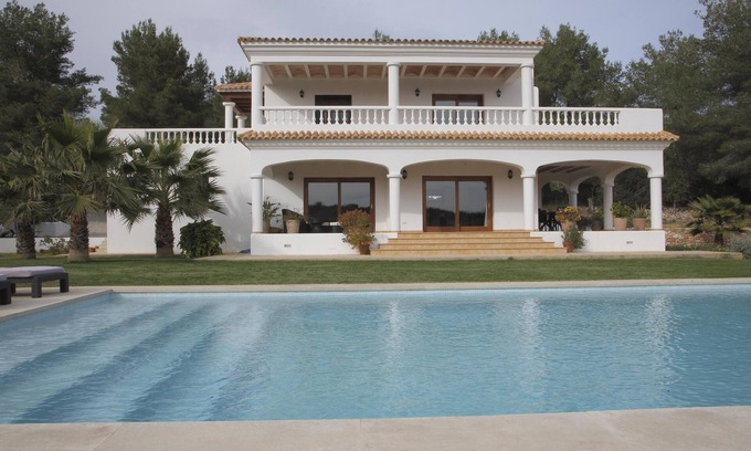 Sant Rafael de Sa Creu Villa | Beautiful family home in the middle of nature, free Wifi, air conditioning,.