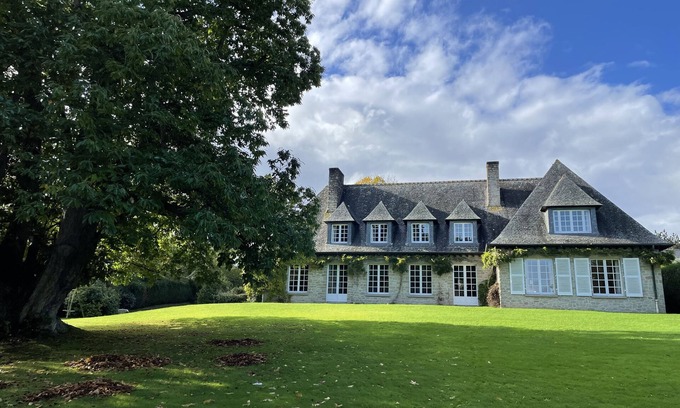 Le Minihic-sur-Rance House | Beautiful family home set in grounds with superb views over Rance