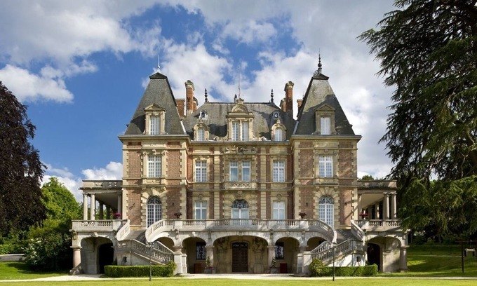 Bouffemont Villa | Beautiful French Chateau rental outside Paris