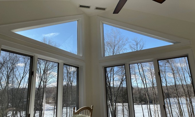 Brookfield House | Beautiful, Fun Lakefront Retreat - Perfect for family reunions/ groups