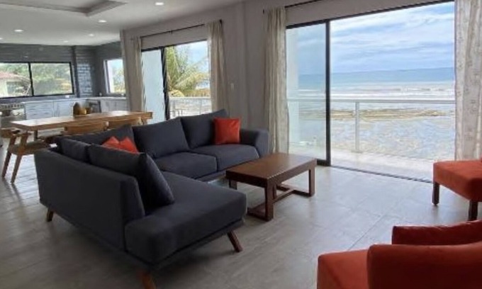 Las Nunez House | Beautiful furnished luxury units on the beach