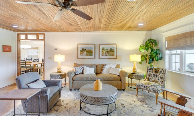 Lenox House | Beautiful Georgia Farmhouse Rental w/Patio