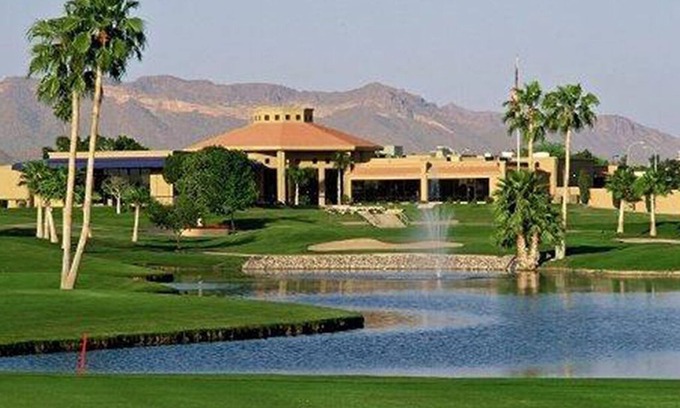 Alta Mesa House | Beautiful golf course gated community with private putting green- pool/hot tub!