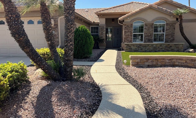Palm Valley House | Beautiful golf course home in Pebble Creek