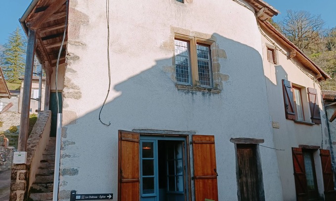 Confolens House | Beautiful Historic Holiday home with a chateau neighbour