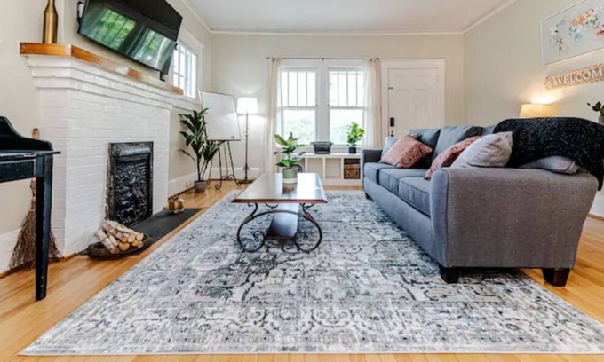 Aberdeen House | Beautiful Historical Downtown Home