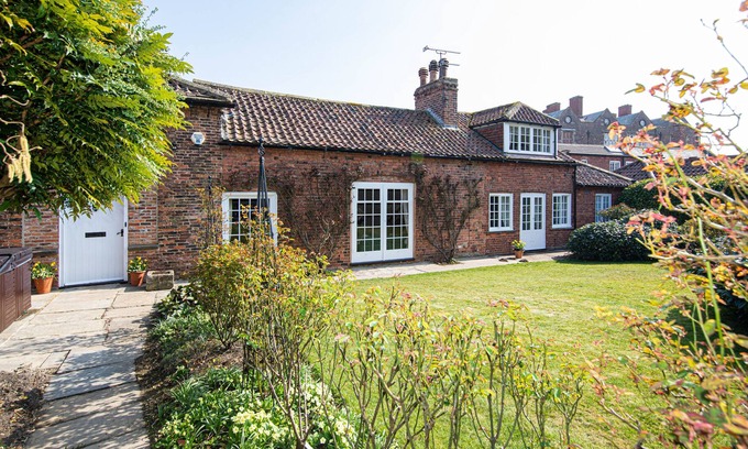 Goldsborough Cottage | Beautiful Holiday Cottage