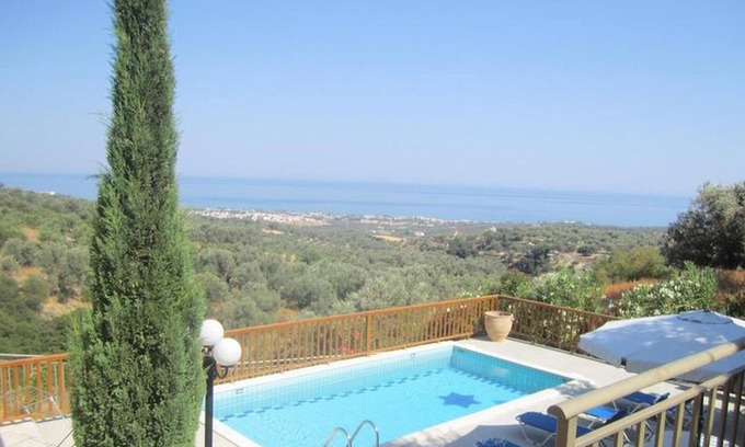 Adele Villa | Beautiful Holiday house for 10 persons, with swimming pool