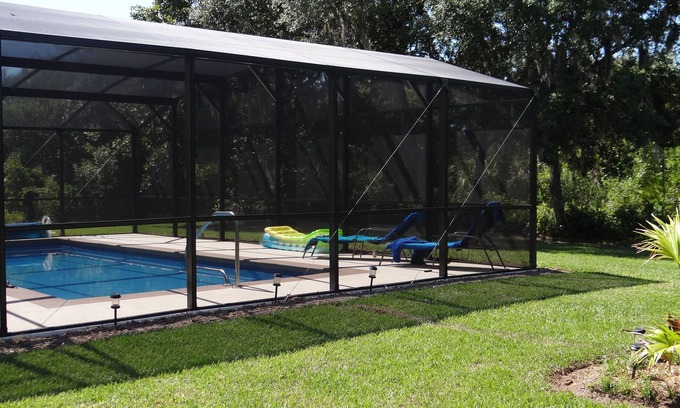 Lake Wales Villa | Beautiful holiday home with private swimming pool suitable for 6 people