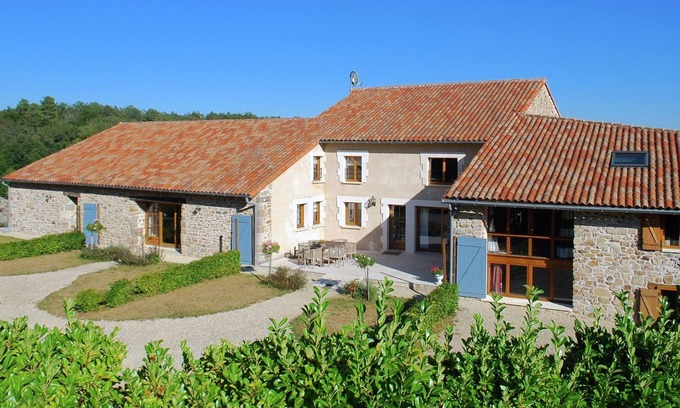 Roussines House | Beautiful holiday home in Roussines with swimming pool