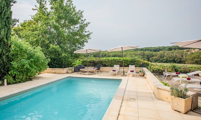 Degagnac House | Beautiful holiday home with a shared pool